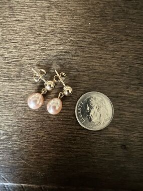 Honora 14K yellow gold stud earrings with blush pink freshwater pearl drops
